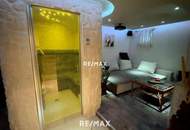 PALMEN, POOL und BARBEQUE