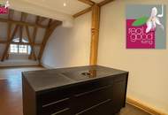 4-Zimmer-Dachgeschosswohnung mit Galerie &amp; Terrasse in unmittelbarer Nähe zum Karmelitermarkt