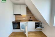 Moderne DG-Wohnung in ruhiger Spielstraße beim Familienplatz - Mit Einbauküche und Abstellraum! 2014/2015 erbaut!