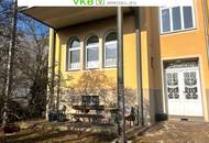 Charmante Altbauwohnung mit Eigengarten und Villenflair in Leonding