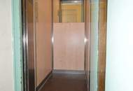 CHRISTOPH CHROMECEK IMMOBILIEN - 1090 WIEN - Renovierungsbedürftige Dachgeschoßwohnung mit Terrasse!