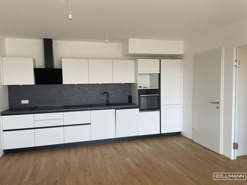 Traumwohnung mit Südterrasse und Fernblick in U-Bahn Nähe | ZELLMANN IMMOBILIEN