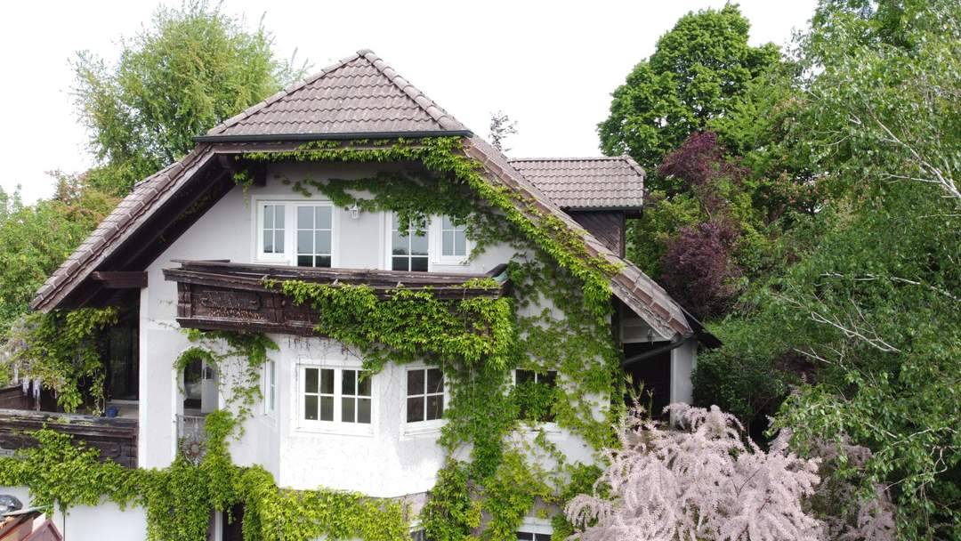 Geinböck Landhaus mit Aussichtslage auf Doppelparzelle in Raab!