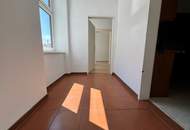ALTBAU - WOHNUNG - 4 Zimmer in TOP LAGE