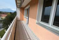 AB SOFORT! Sehr gemütliche und großzügig geschnittene Familienwohnung mit Balkon und tollem Ausblick!