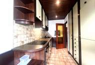 "Wohnung mit Balkon und Parkplatz"