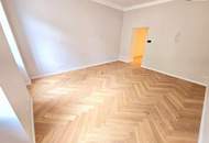 Stilvoll / Klein / Kompakt! Ruhige Seitengasse + U-Bahn um´s Eck + Blick ins Grüne + Viel Platz auf wenigen Quadratmetern + Hochwertige Ausstattung + Flügeltüren! Jetzt zugreifen!