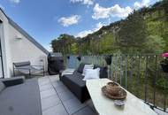 Waldrand Living - Wunderschöne Dachgeschoss-Maisonette mit zwei Garagenplätzen