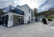 MODERNE VILLA MIT TRAUMBLICK &amp; POOL