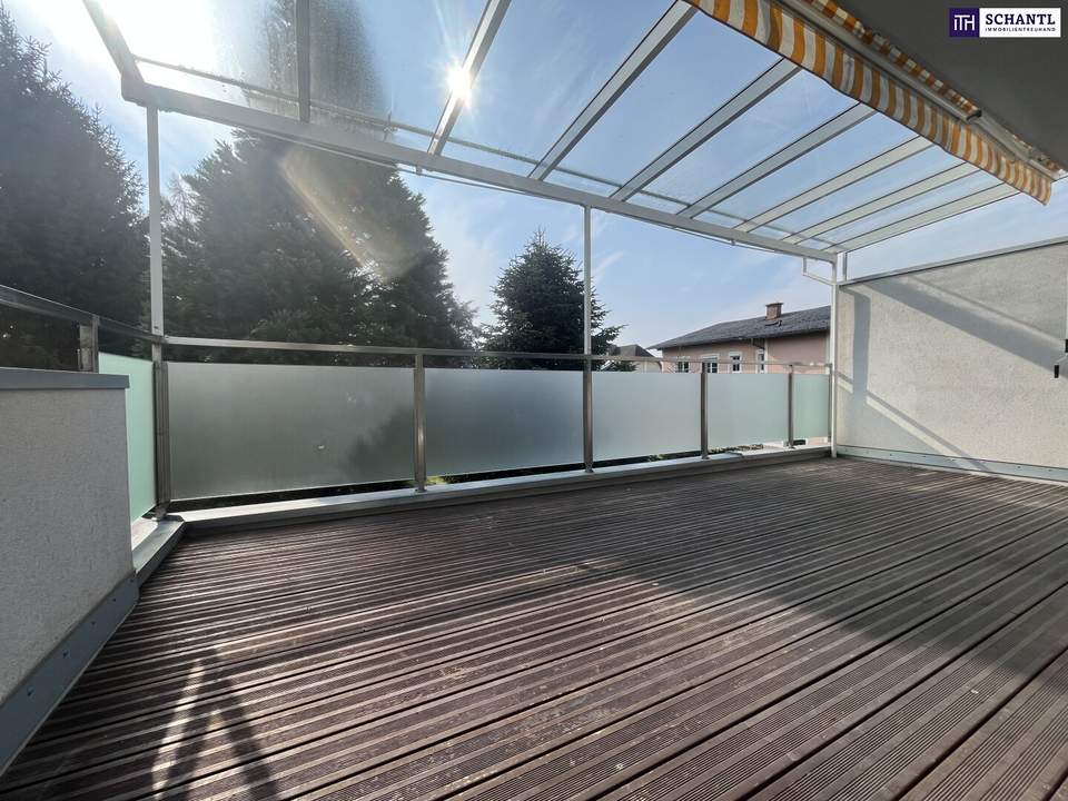 Traumhafte, lichtdurchflutete 3-Zimmer-Wohnung mit gigantischer Terrasse und Blick ins Grüne!