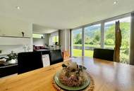 Haus mit zwei Wohnungen auf ca. 820 m² Traumgrundstück mit Berg & Flussblick
