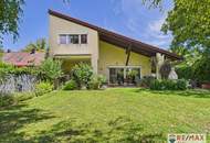 Großzügiges Ein- bzw. Zweifamilienhaus in unmittelbarer Nähe zum Bahnhof!