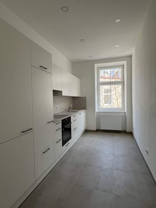 Erstbezug nach Renovierung! Sonnige 2-Zimmer Albauhauptmiete nähe Hütteldorfer Straße!