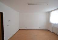 Ruhige Wohnung im Souterrain (Provisionsfrei)