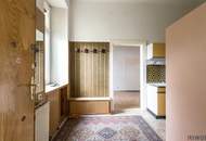 Sanierungsbedürftige Altbauwohnung | ca. 3,50 m Raumhöhe | Zimmer/Schlafzimmer in den Innenhof gerichtet