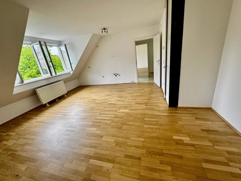 🏡 Exklusive Dachgeschosswohnung mit Parkblick in Top-Lage – 1060 Wien (Provisionsfrei)