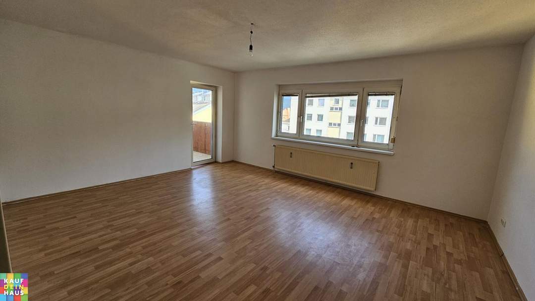 Großzügige 3-Zimmerwohnung mit Loggia