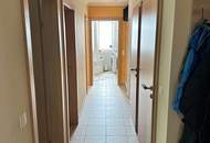 Perfekte 4-Zimmer-Familien-Wohnung mit Loggia und freiem Blick, exzellenter Grundriss, niedrige Betriebskosten, Garagenplatz um zzgl. € 25.000,--