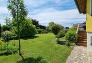 Stilvoller Bungalow mit Gartenidylle, Photovoltaik &amp; Teichanlage