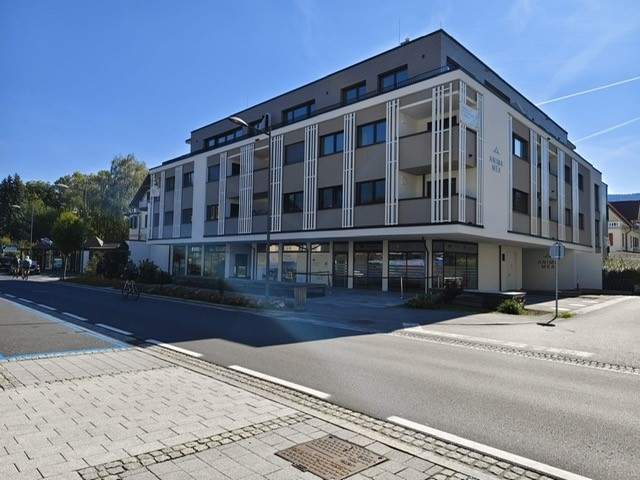 2-Zimmer-Wohnung mit Loggia und Zugang zum Seegrundstück