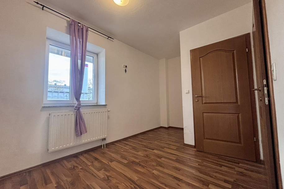Charmantes Mini-Apartment mit Badezimmer und Balkon in zentraler Lage - Zimmer 13! Nähe BMW, SKF!!!, Wohnung-kauf, 38.595,€, 4400 Steyr(Stadt)