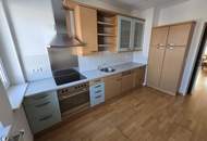 3-Zimmer Dachgeschoßwohnung + Loggia für die kleine Familie!