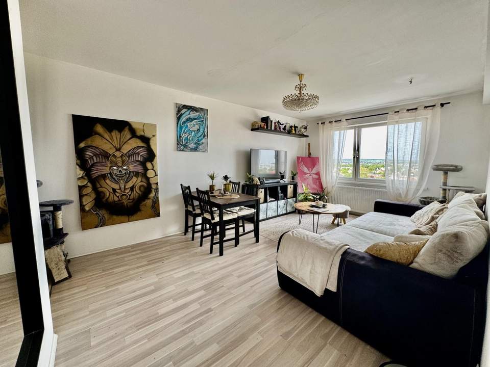 ''3 Zimmer mit Fernblick – wohnen über den Dächern der Stadt!''