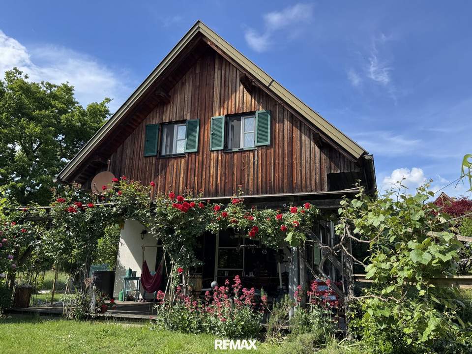 Ein Häuschen wie aus dem Bilderbuch - romantischer Rückzugsort mit Traumgarten