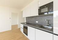 V22 Living - 2 Zimmer im 6. Stock mit Grünblick und Rooftop Pool