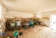 Saniertes Landhaus in Einzellage mit 6.961 m² Grund, Wirtschaftsgebäuden und Werkstätten