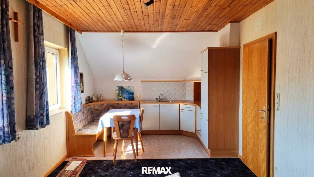 6 Zimmerwohnung mit Balkon und direktem Zugang zur Rodl nahe Ortsplatz