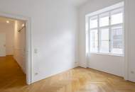 Das Stadtleben in Ruhe genießen: Stil-Altbauwohnung in lebendiger Lage an der Grenze 7./8. Bezirk