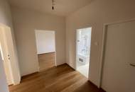 Helle, sofort verfügbare 3,5-Zimmer-Wohnung mit Loggia und Lift, Nähe Kreuzbergl