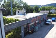 Betriebshalle mit Lackieranlage