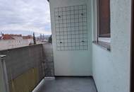 Breitenfurterstraße 222: perfekt aufgeteilte Wohnung im 3. Stock OHNE Lift (mit Balkon und Weitblick)