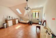 Vierkanthof mit 2 Wohnhäusern - Ideal für Zimmervermietung - Heurigenlokal & Hofladen - Gemeinschaftspraxis Nähe Stift Göttweig bei Krems