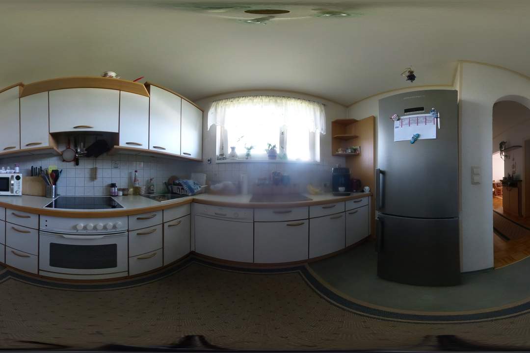 Familienfreundliche Maisonettewohnung mit 4 Zimmer, 2 Bäder und Garage