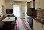Wohnhaus mit viel Platz und großem Grundstück in schöner, ruhigen Umgebung