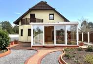 "Einfamilienhaus mit Pool, Sauna & 1.182 m² Grundstück in Strasshof"