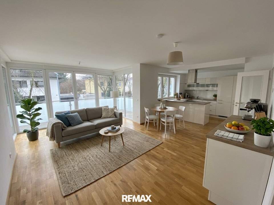 In der Sterneckstraße zuhause – großzügig & elegant