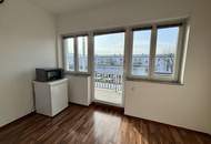 Charmantes Mini-Apartment mit Badezimmer und Balkon in zentraler Lage - Zimmer 15! Nähe BMW, SKF!!!