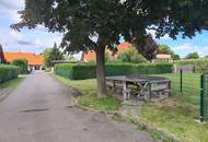 Einfamilienhaus mit Vollkeller samt angebauter Garage und überdachter Terrasse in ruhiger und sonniger Sackgassenlage !