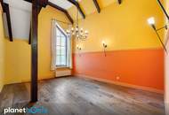 Charmantes Wohnhaus mit Potenzial: Drei Einheiten, Innenhof und großem Garten mit Pool