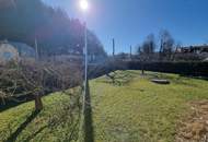 Liebevolle 3-Zi.-Wohnung mit 330 m² Garten!