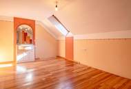 Schönes Einfamilienhaus mit kleinem Geschäftslokal und zusätzliches Auszugshaus