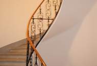 Nobel-moderne 2 Zimmer Wohnung mit KFZ-Abstellplatz