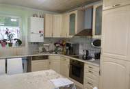 " 3-Zimmer-Wohnung mit Balkon in historischer Villa "