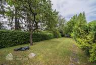 Villa mit Nebengebäude und Pool in Top-Ruhelage