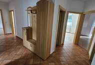 Unbefristete 3-Zimmer-Wohnung mit Waldblick von den 2 Balkonen in ruhiger Lage!