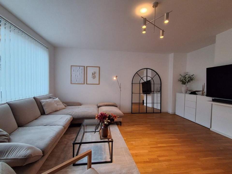 "Traumhafte 3-Zimmer-Wohnung mit Terrasse in Breitenlee"